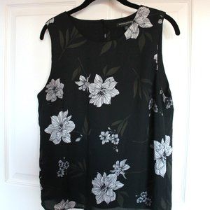Banana Republic Black & White Floral Shell